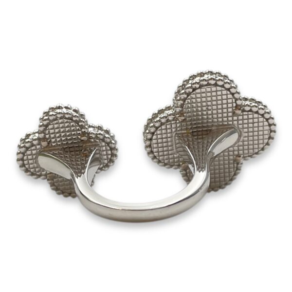 Magic Alhambra 47 Between the Finger Ring in Grey/White, Mother-of-Pearl, White Gold Hardware - Image 3