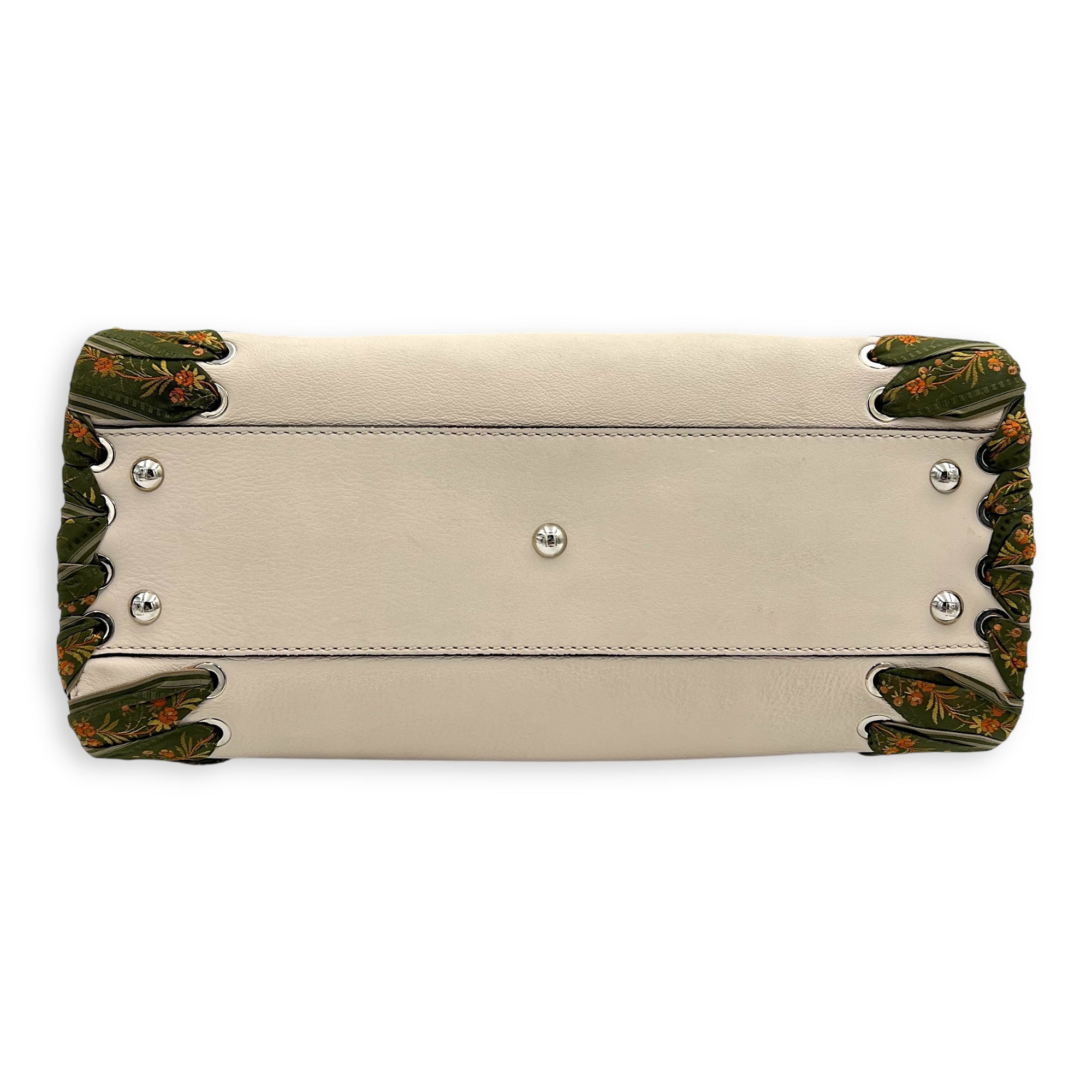 Peekaboo Medium Beige Top Handle Bag in Nappa Leather, Silver hardware - Image 6