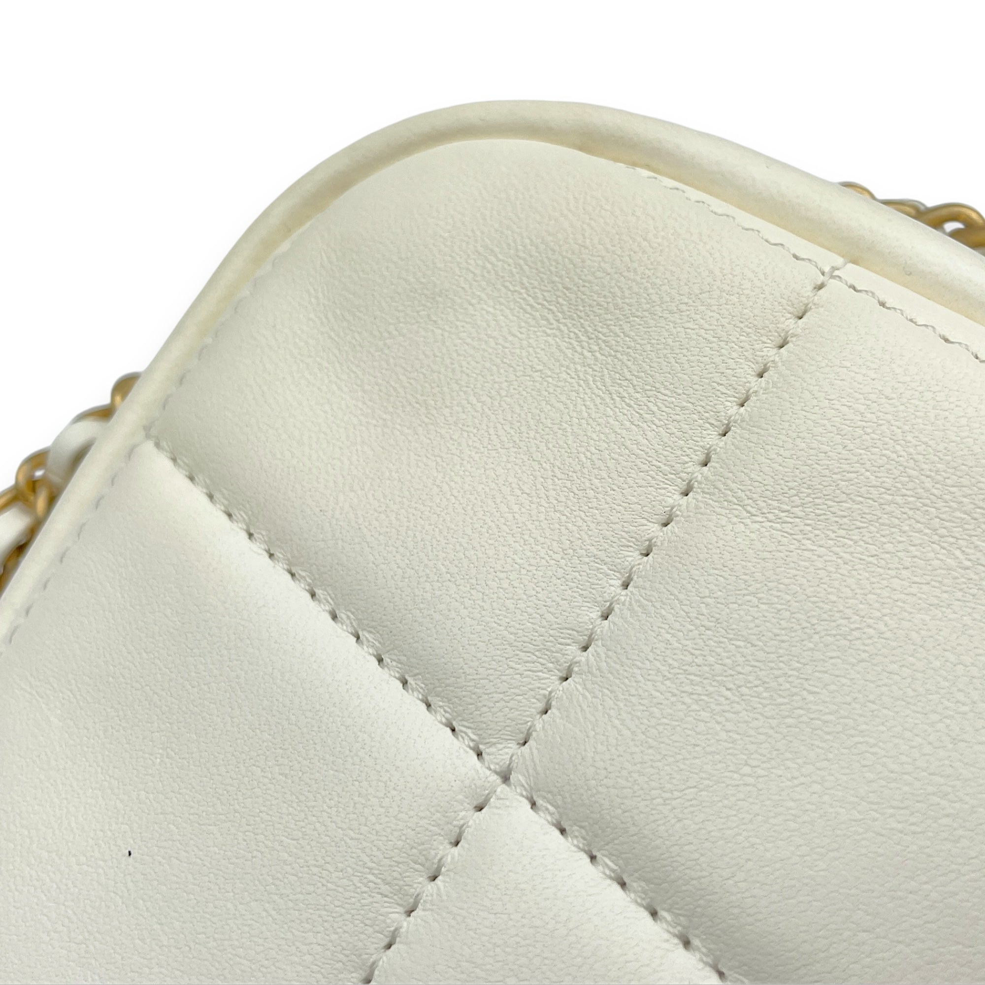Diamond Quilted CC White Crossbody Bag in Lambskin, Gold hardware - Image 8