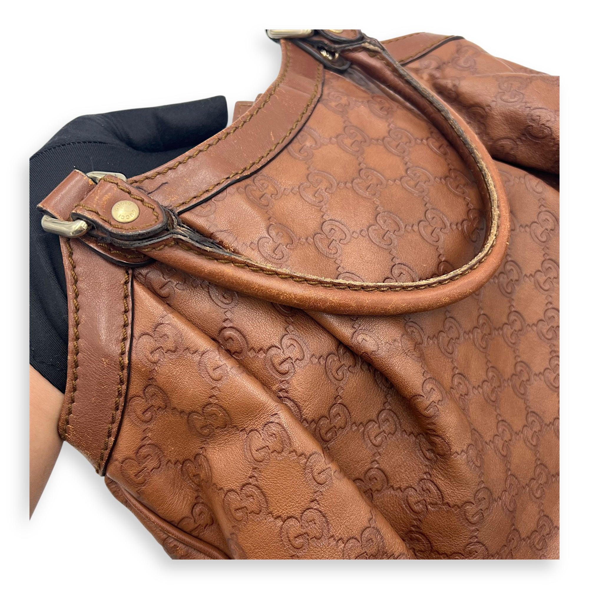 Shukey Shoulder Bag Brown in Calfskin, Gold hardware - Image 24