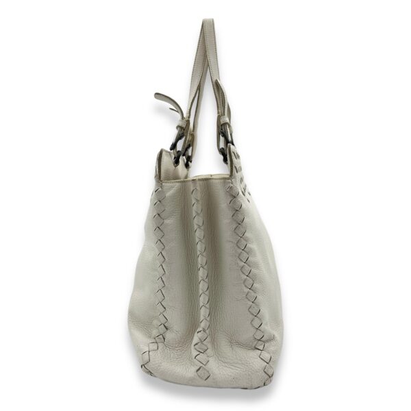 Intreciatto Top handle bag in Intrecciato leather, Ruthenium Hardware - Image 5