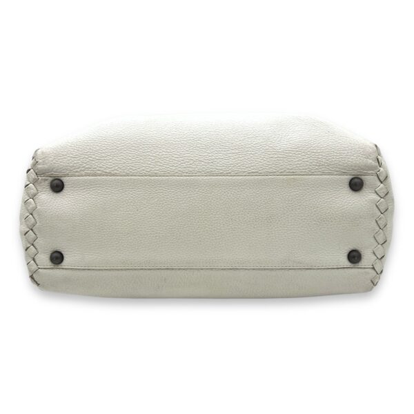 Intreciatto Top handle bag in Intrecciato leather, Ruthenium Hardware - Image 6