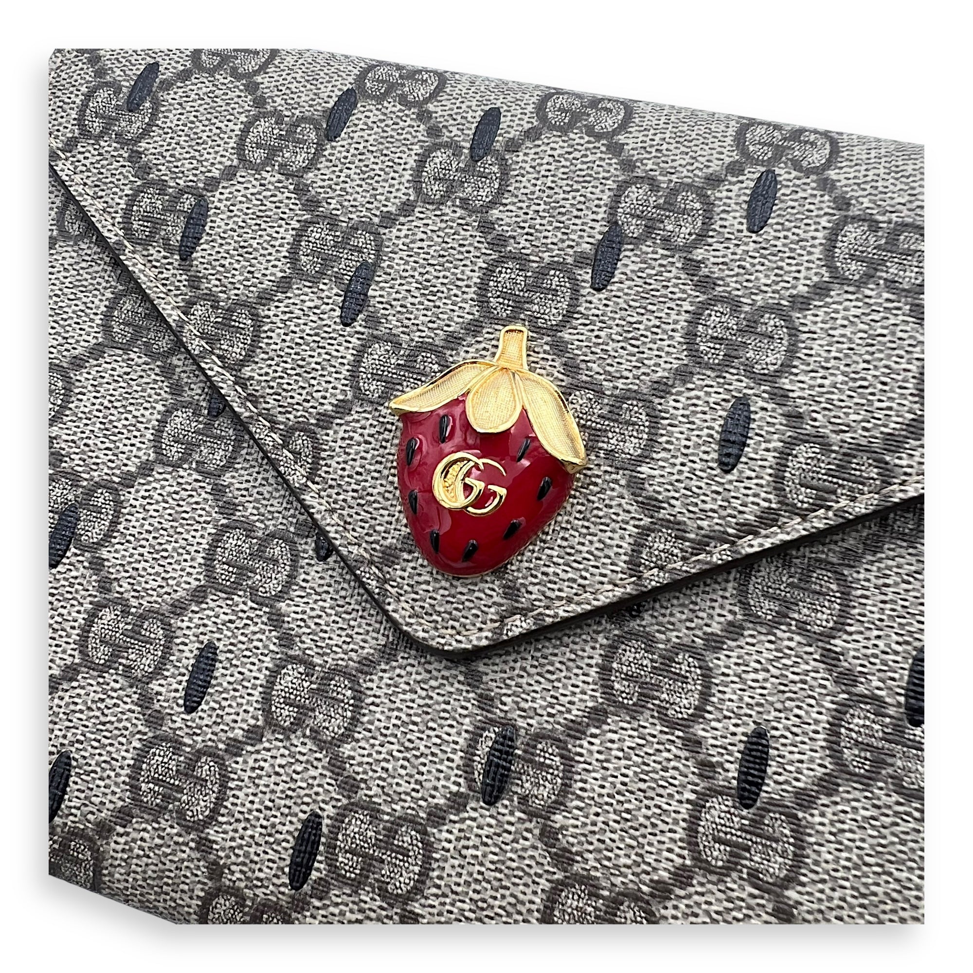 GG Clutch Brown in Coated Canvas, Gold hardware - Image 7
