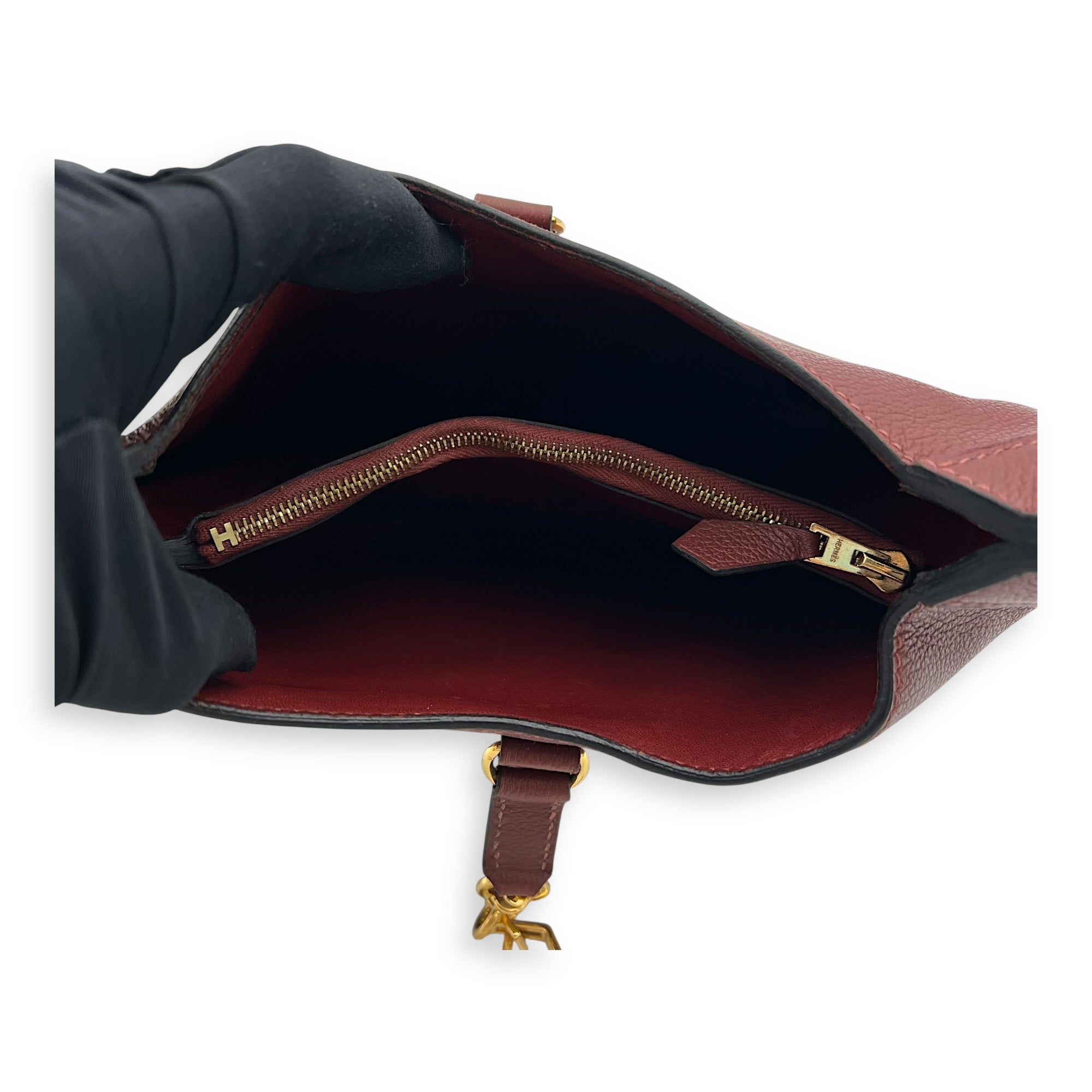 Trim Duo 24 Rouge H Shoulder Bag in Evercolor, Gold hardware - Image 7