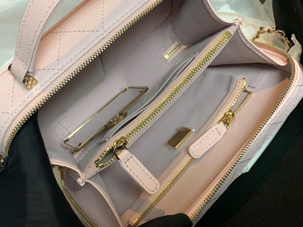 Trendy CHANEL VANITY CASE 1243 - Image 9