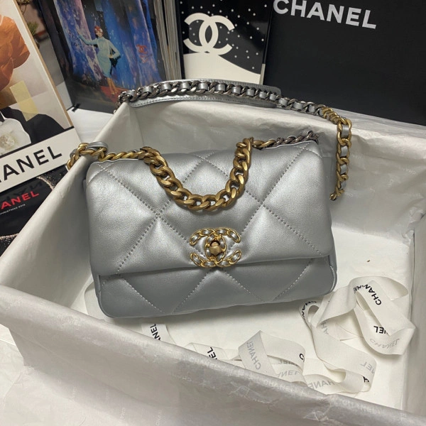 CHANEL 19 FLAP BAG SportInspired 68 - Image 3