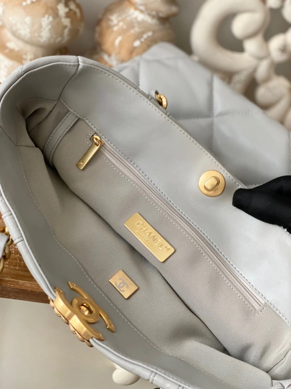 EasyMatch CHANEL 19 SHOPPING BAG 6 - Image 8