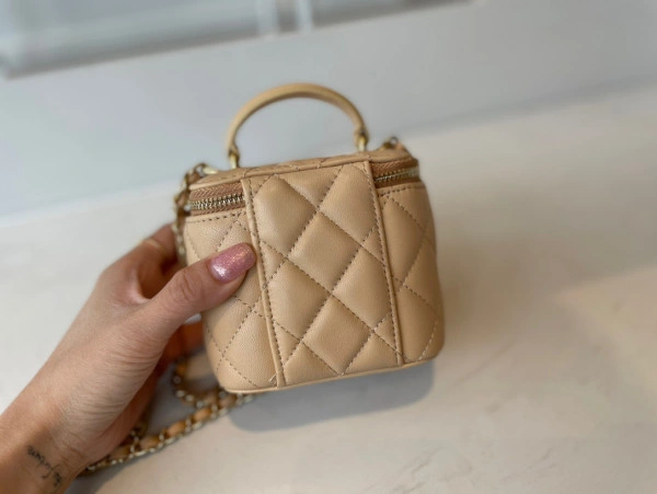 SmartChoice CHANEL VANITY CASE 1273 - Image 6