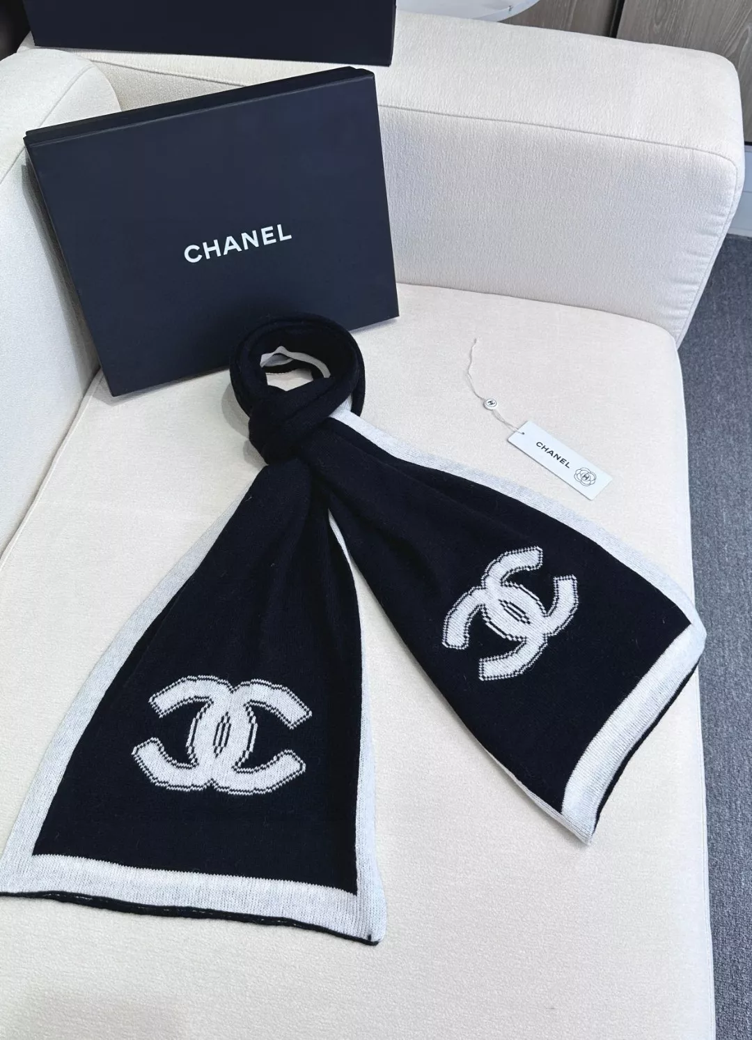 Affordable 4617 Chanel Scarves - Image 4