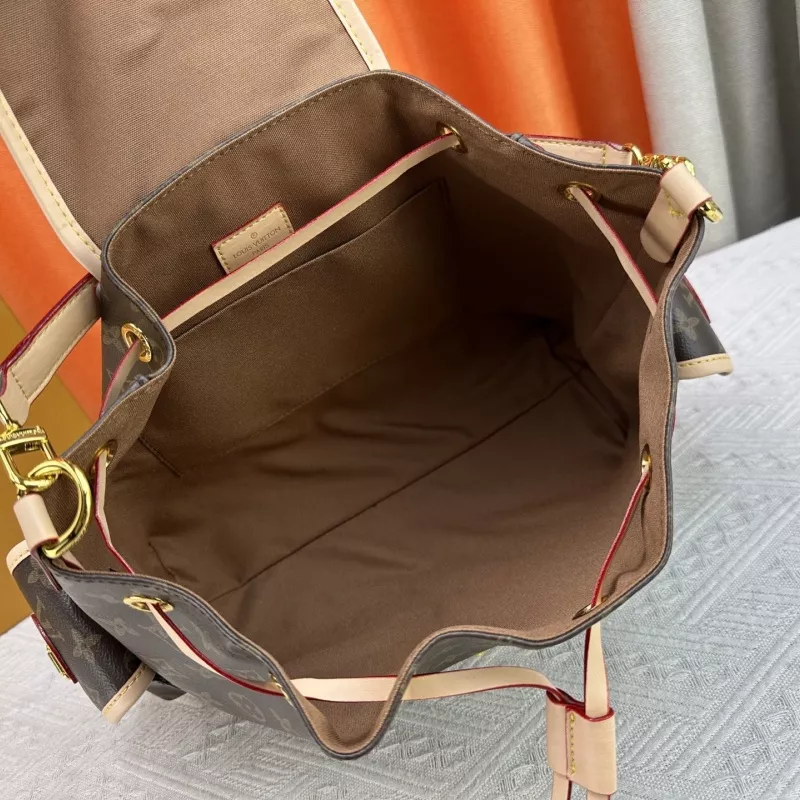 Affordable 5114 Louis Vuitton AAA Quality Messenger Bags For Women - Image 8