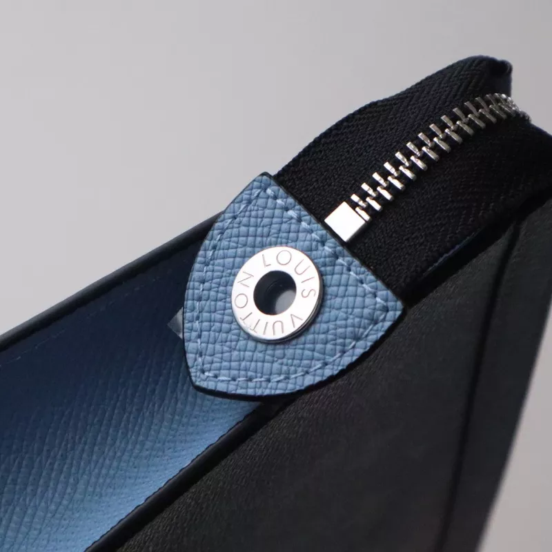 AllSeason 401 Louis Vuitton AAA Quality Wallets - Image 5