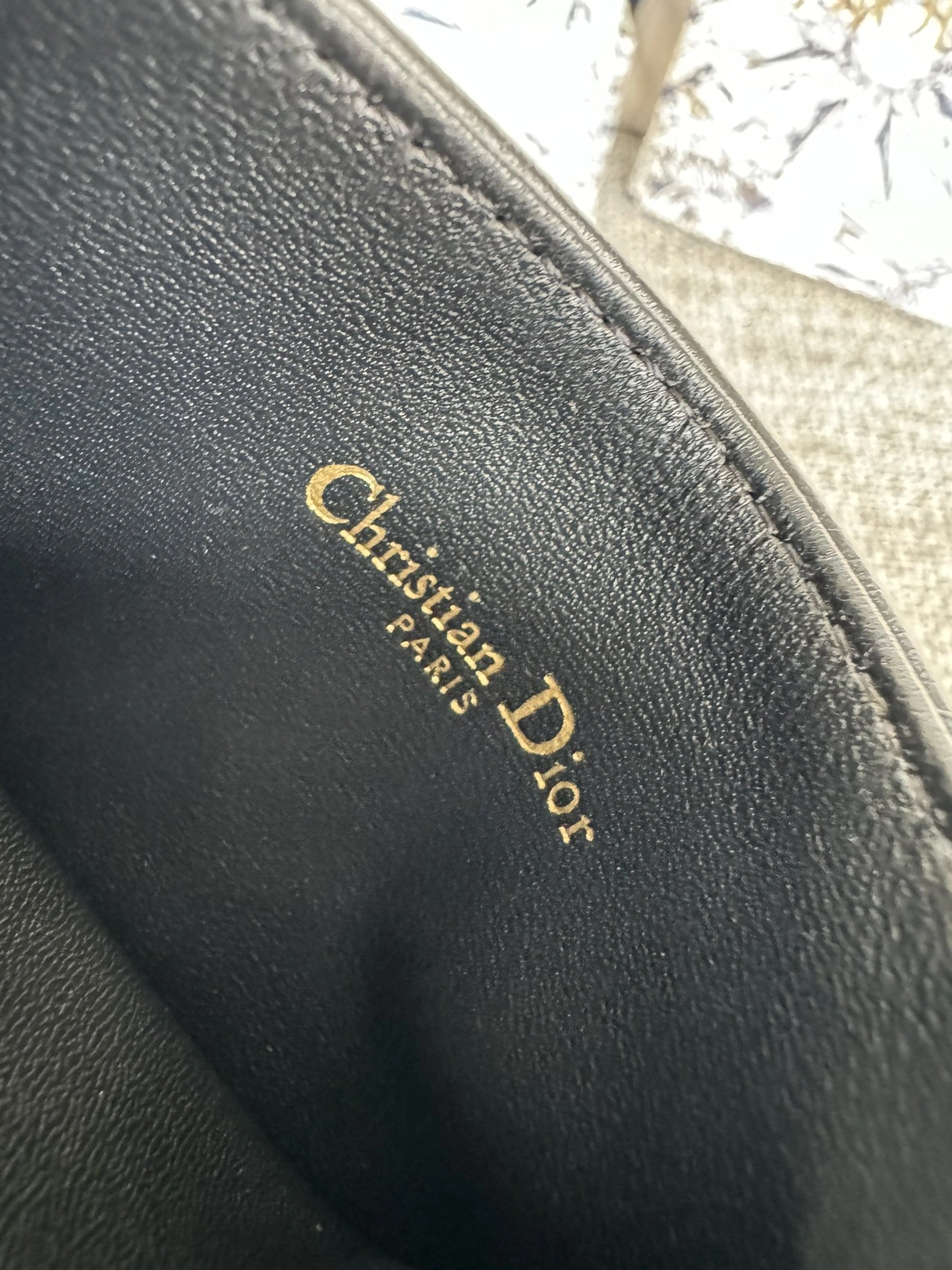 Bold 3353 Christian Dior Card Case - Image 5