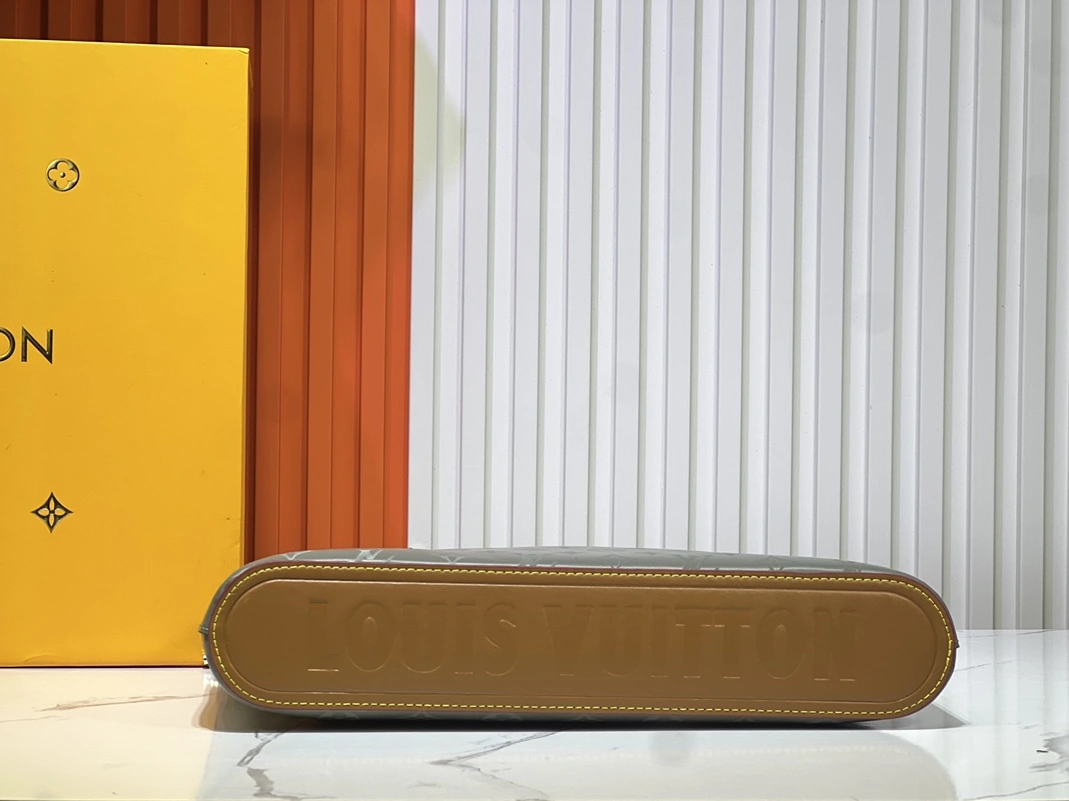 Bold 7173 Louis Vuitton AAA Quality Wallets - Image 6