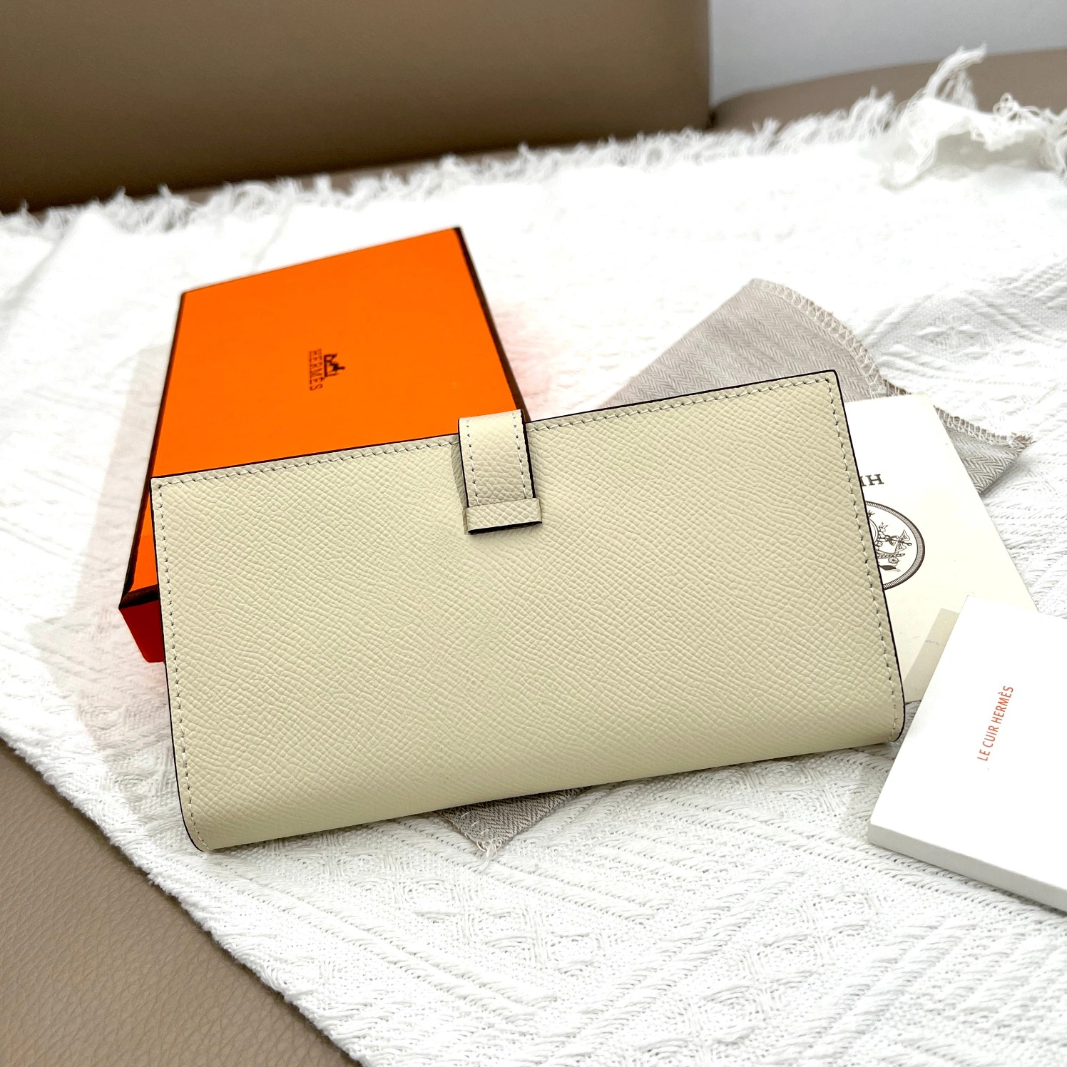 Bold 9190 Hermes AAA Quality Wallets - Image 3