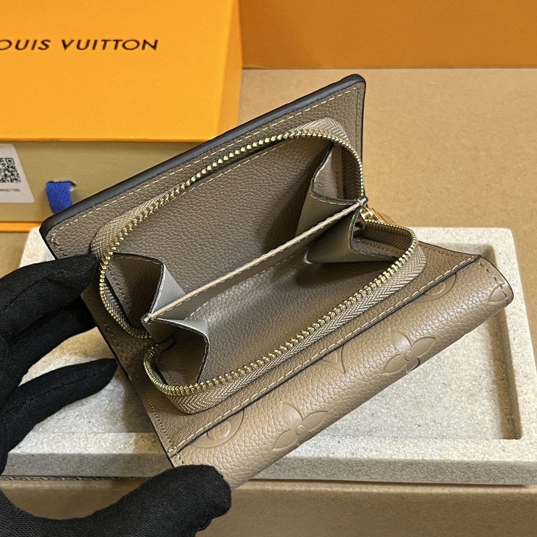 Breathable 3607 Louis Vuitton LV Card Case For Women - Image 8