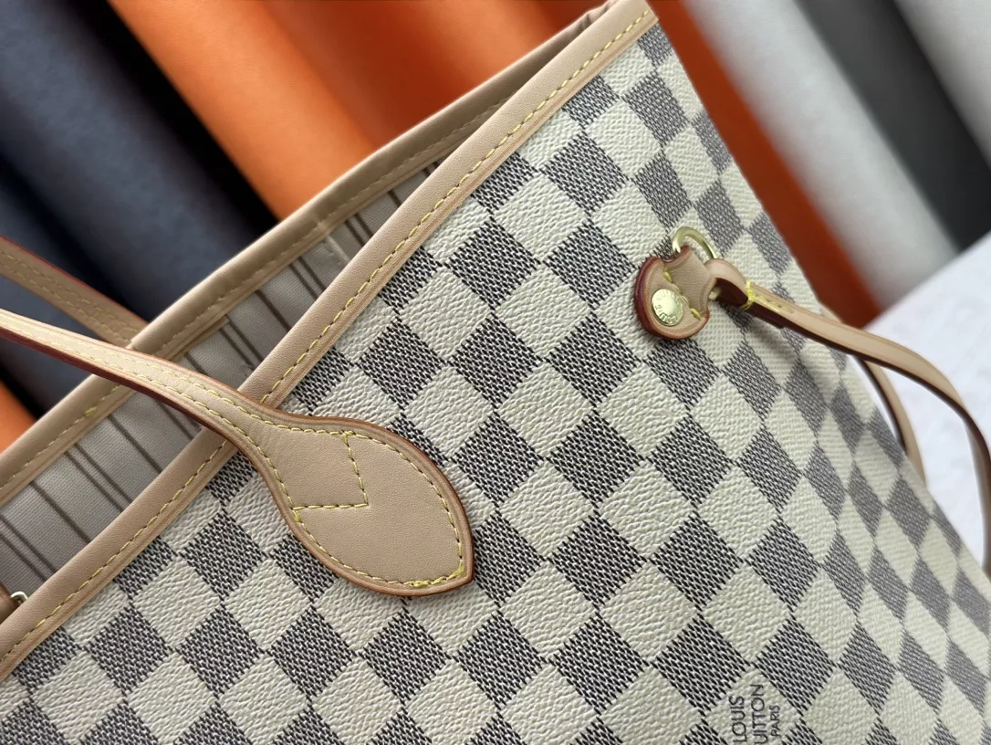 Breathable 6566 Louis Vuitton AAA Quality Shoulder Bags For Women - Image 7