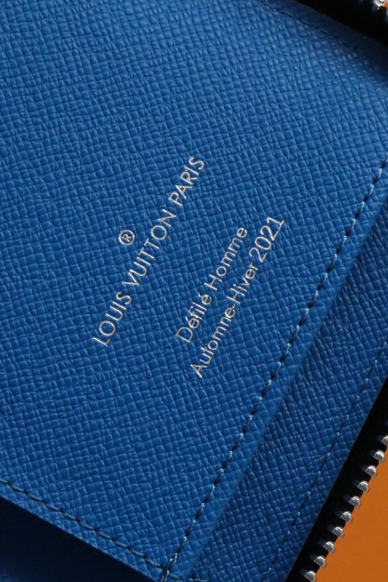 Bright 9038 Louis Vuitton AAA Quality Wallets - Image 5