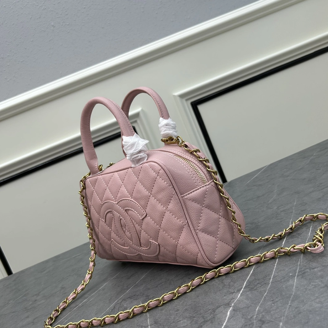 Chanel AAA Quality Handbags For Women Flexible 6931