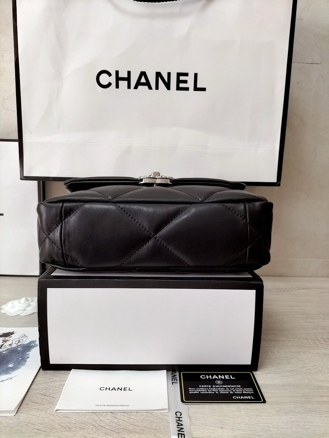 Chanel AAA Quality Messenger Bags For Women Compact 9840