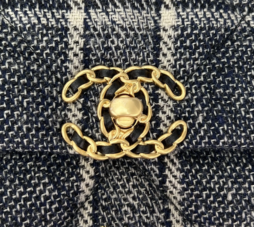 Chanel AAA Quality Messenger Bags For Women Fashionable 8993 - Image 4