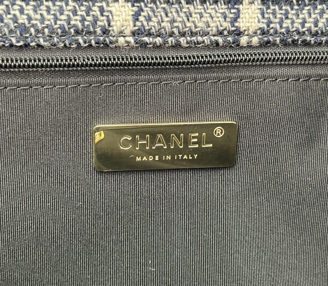 Chanel AAA Quality Messenger Bags For Women Fashionable 8993 - Image 7