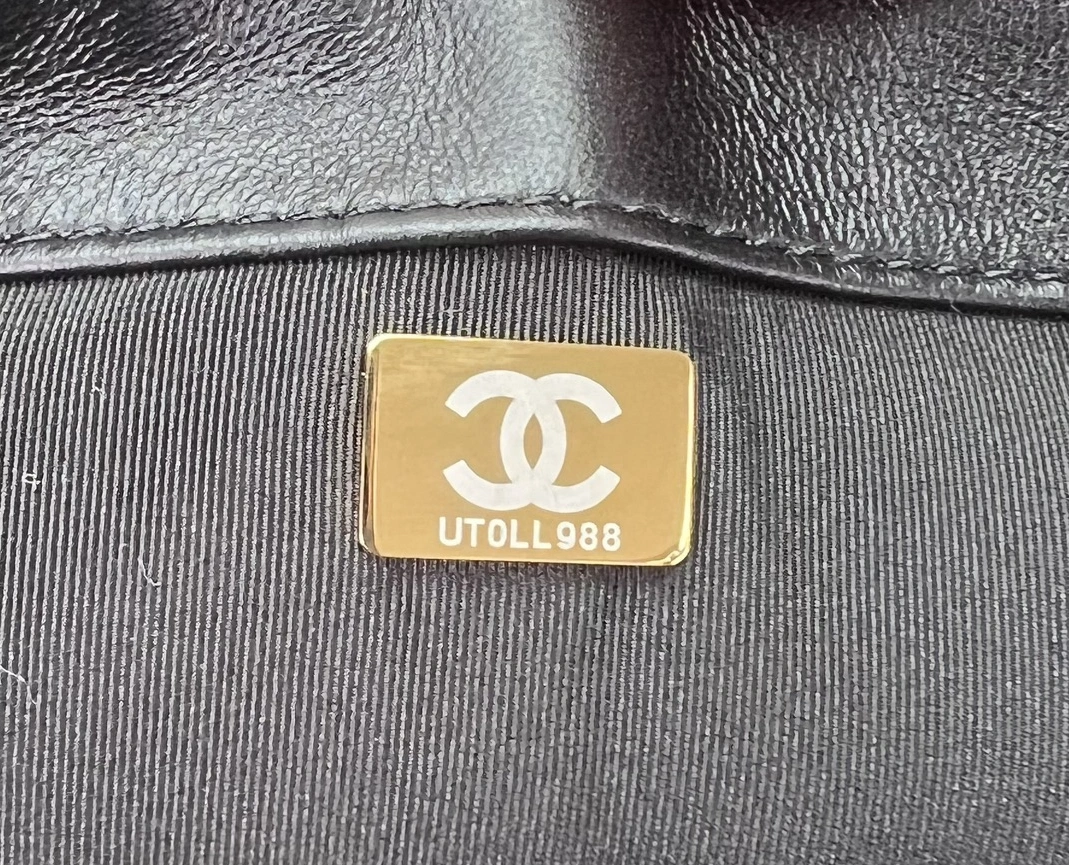 Chanel AAA Quality Messenger Bags For Women Fashionable 8993 - Image 8