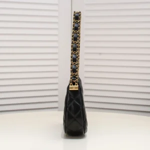 Chanel AAA Quality Shoulder Bags For Women Bold 5994