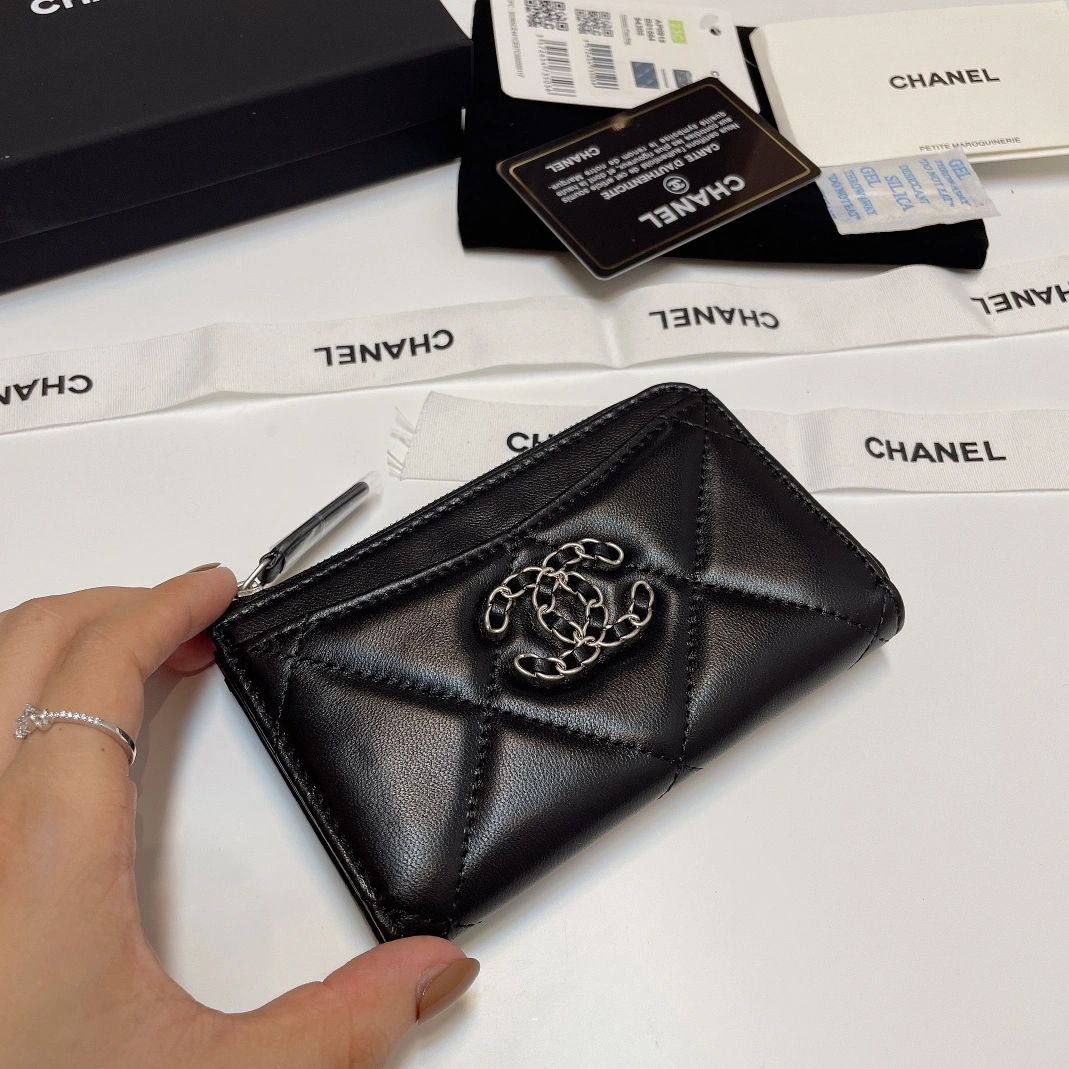 Chanel Card Case BestValue 7967 - Image 4