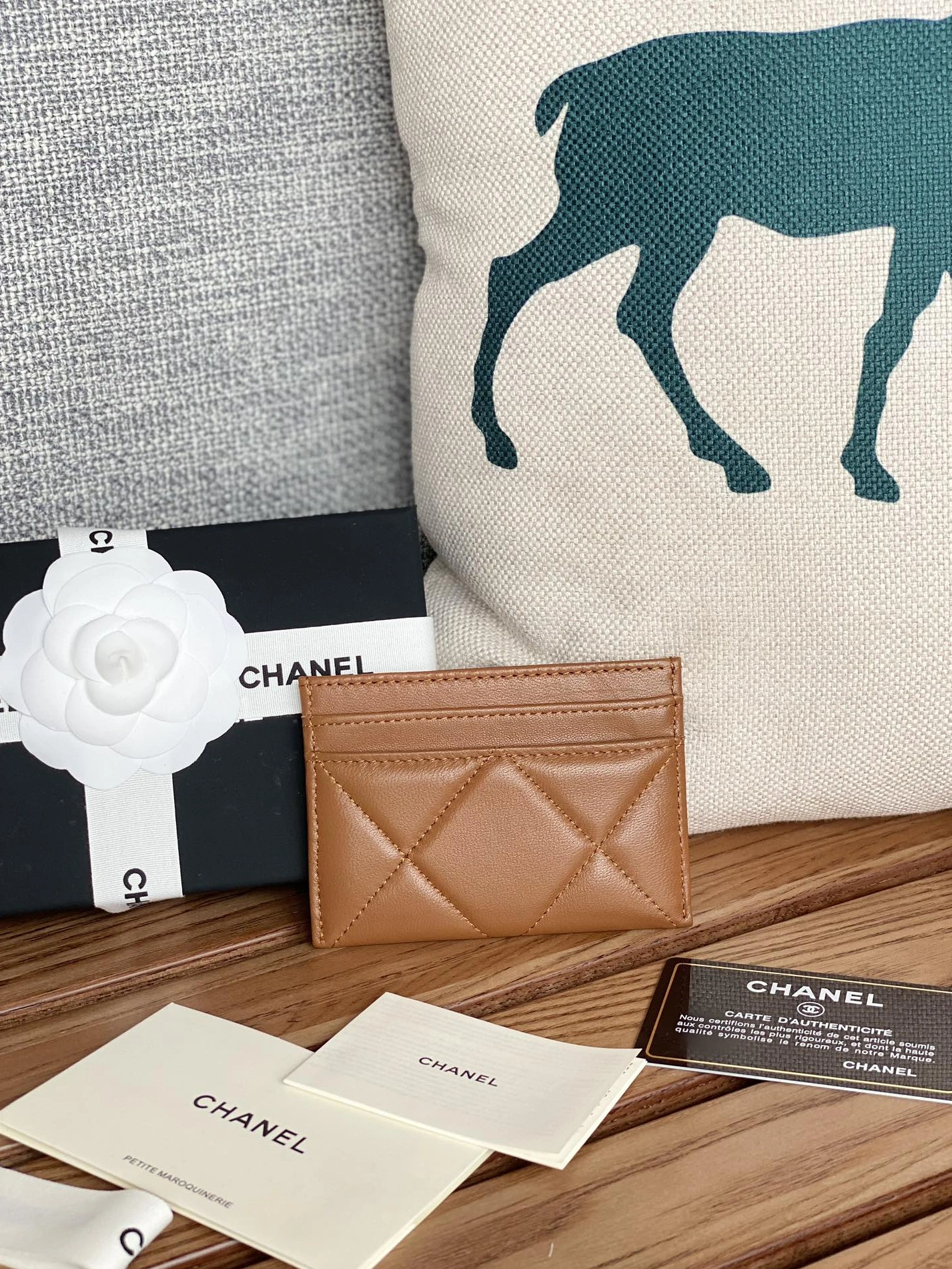 Chanel Card Case Unique 9353