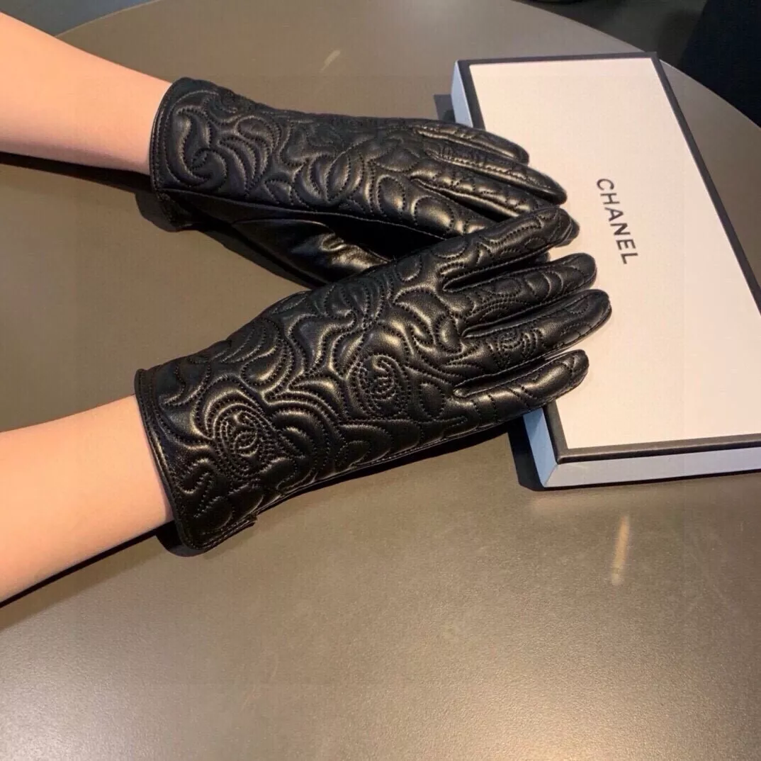 Chanel Gloves For Women AllSeason 6068 - Image 3