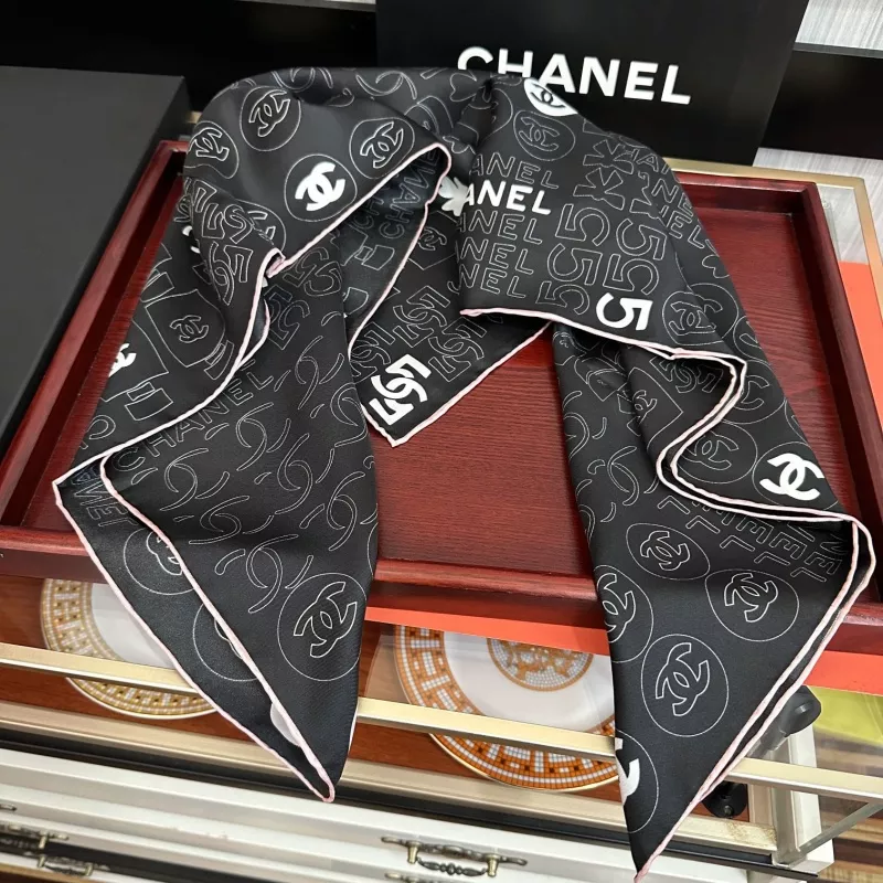 Chanel Silk Squares GoAnywhere 521 - Image 3