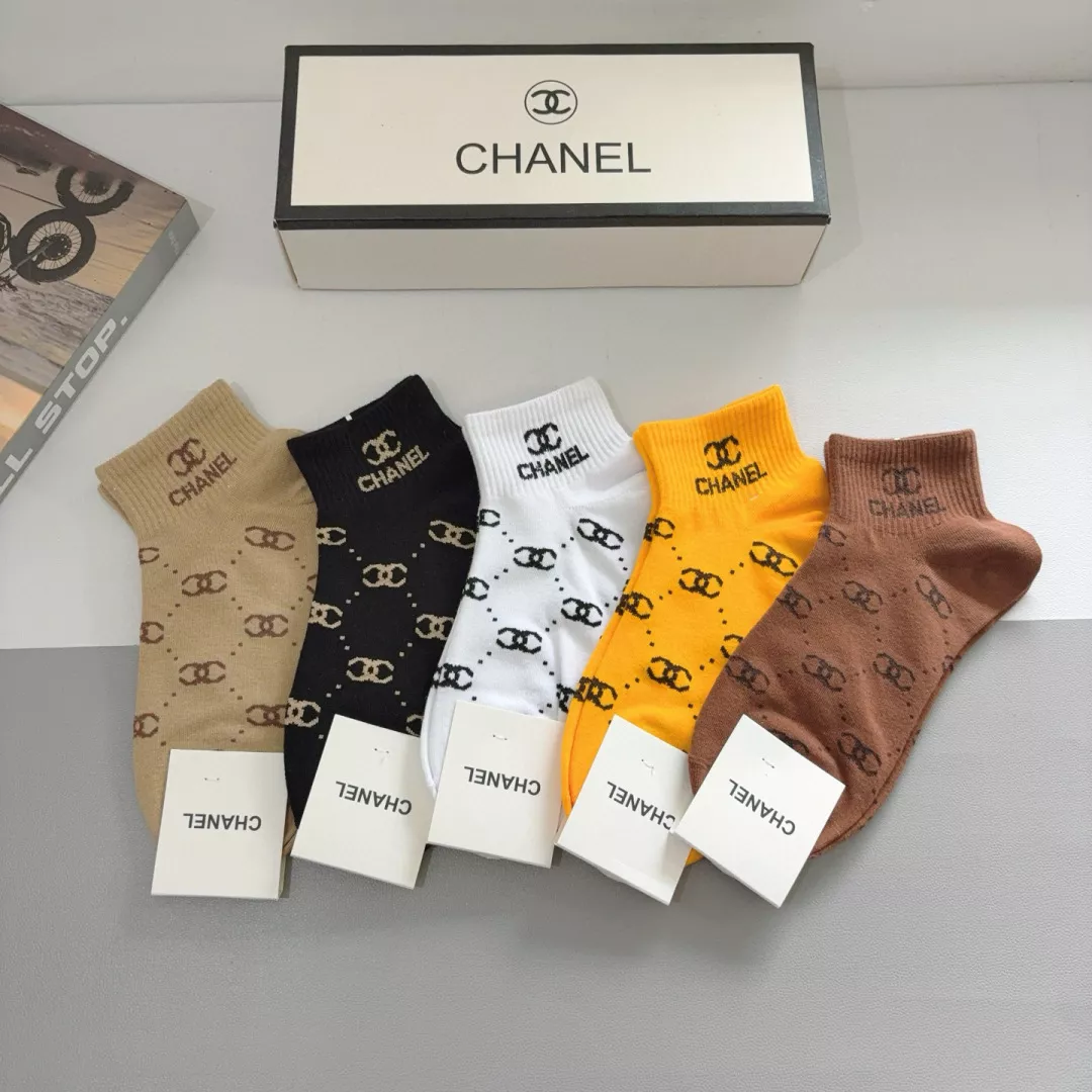 Chanel Socks Fashionable 6755 - Image 3