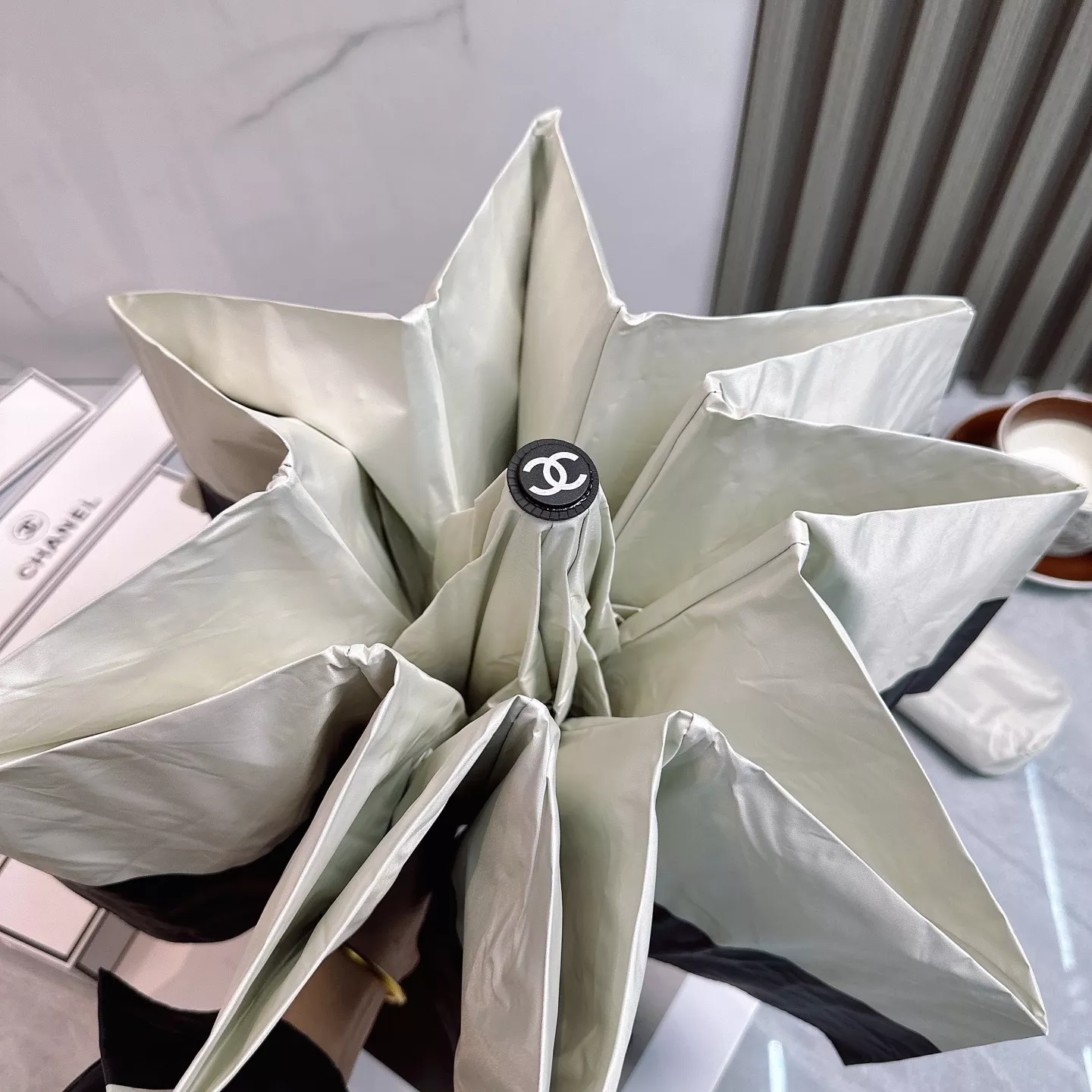 Chanel Umbrellas EyeCatching 1556 - Image 5