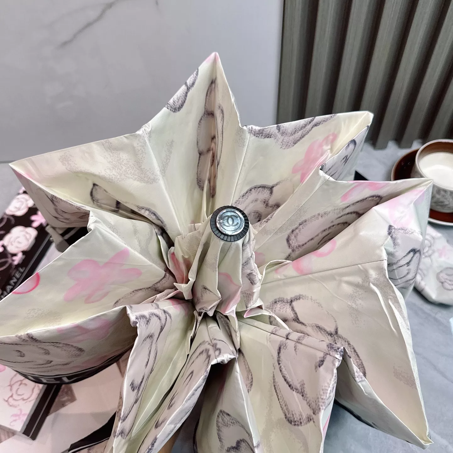 Chanel Umbrellas Resilient 4118 - Image 5