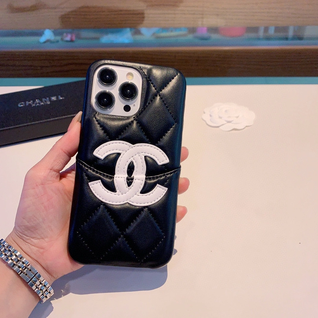 Chanel iPhone Case Sophisticated 9020 - Image 3