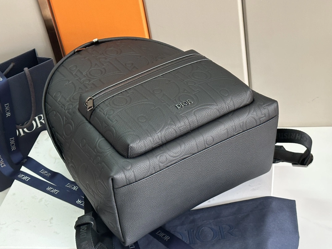 Christian Dior AAA Man Backpacks HighQuality 8647 - Image 3
