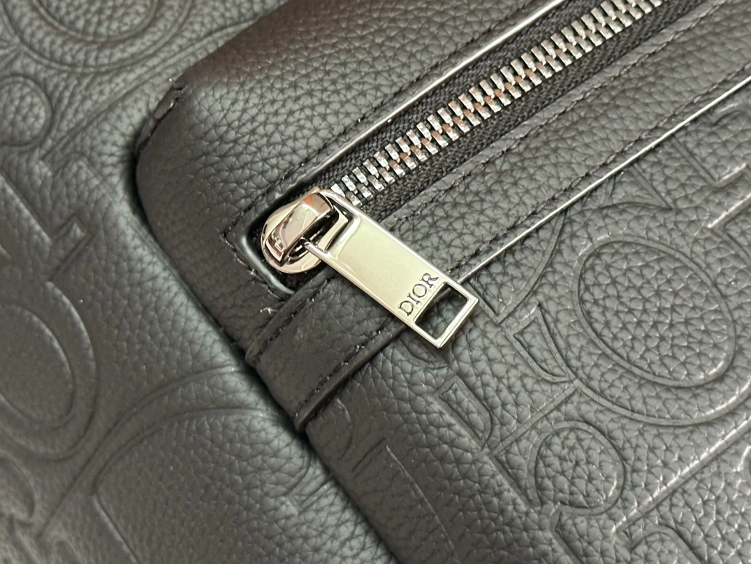 Christian Dior AAA Man Backpacks HighQuality 8647 - Image 6