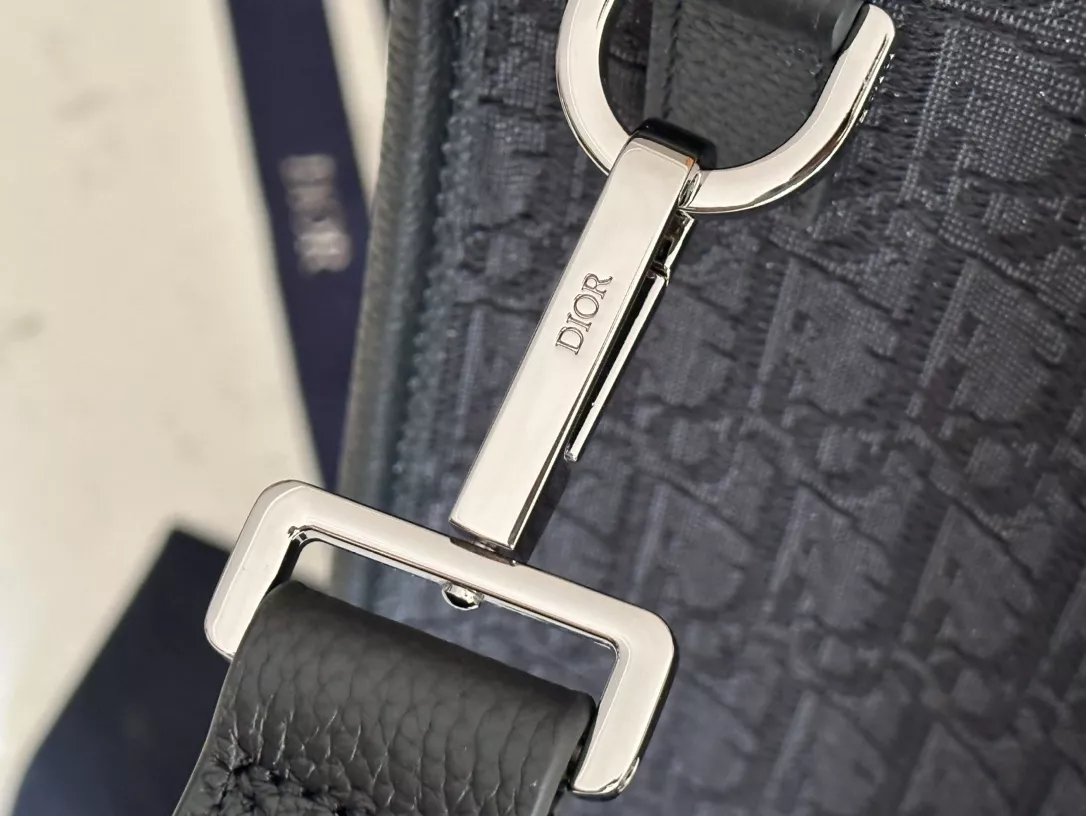 Christian Dior AAA Man Handbags Comfortable 5828 - Image 7