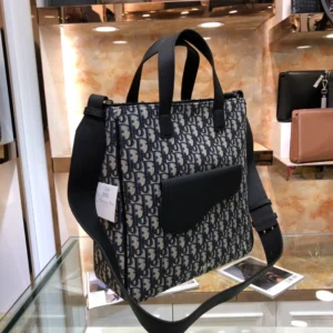 Christian Dior AAA Man Handbags Elegant 4469