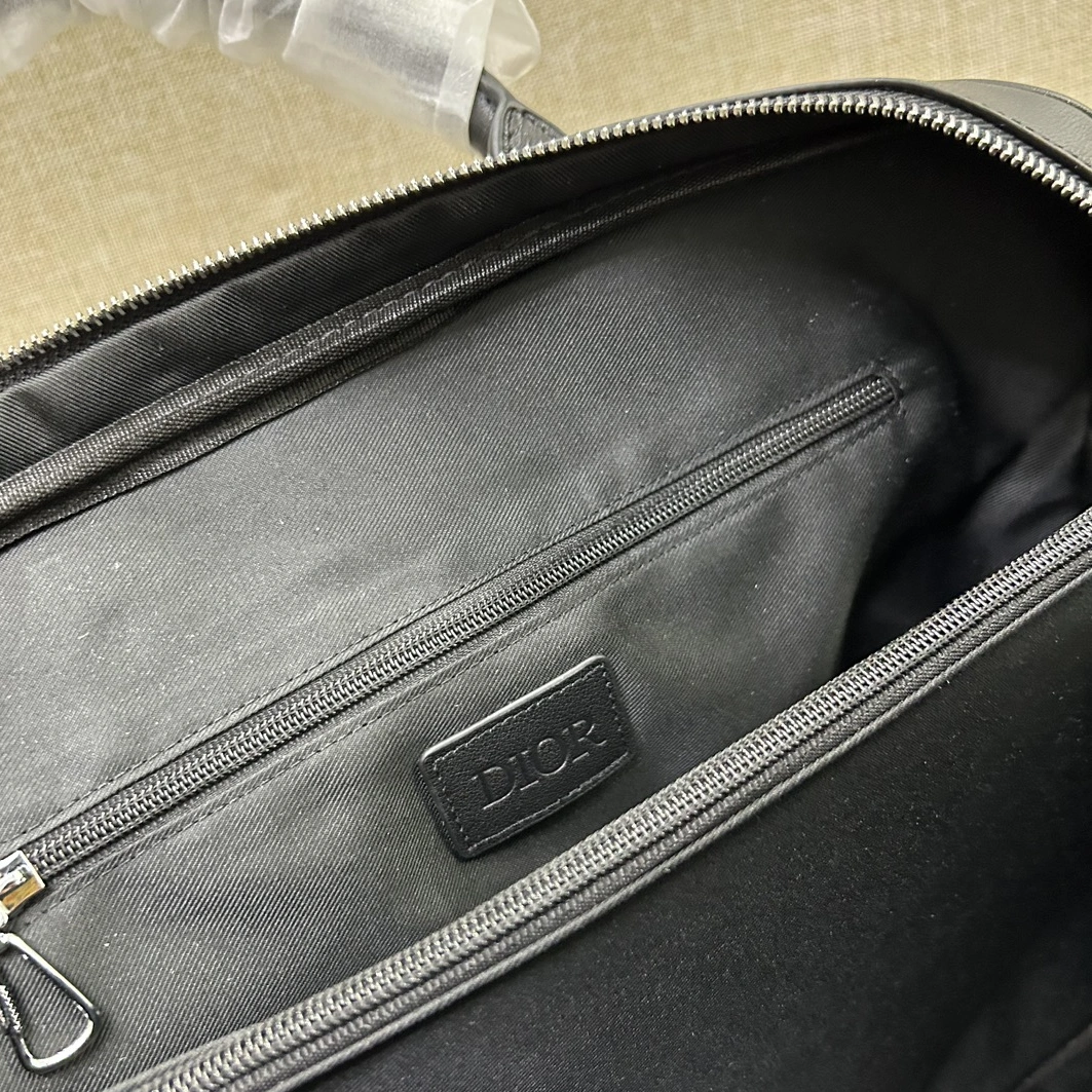 Christian Dior AAA Man Handbags Sophisticated 6526 - Image 6