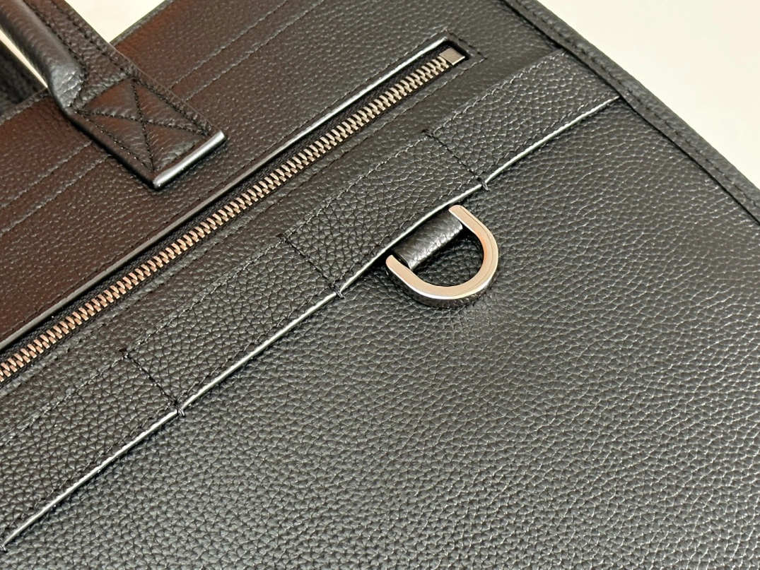 Christian Dior AAA Man Handbags Trendsetting 1248 - Image 7