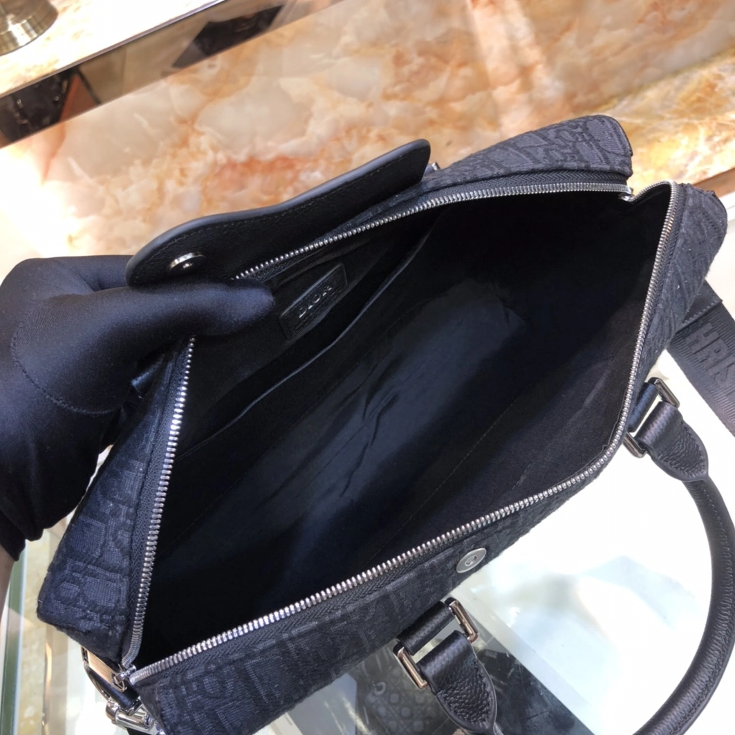 Christian Dior AAA Man Handbags Trendsetting 8396 - Image 7