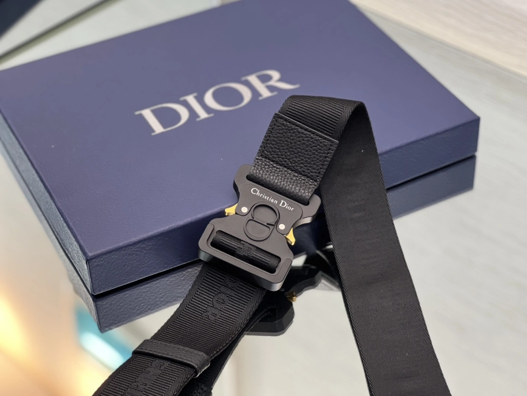 Christian Dior AAA Man Messenger Bags HighQuality 2215 - Image 6