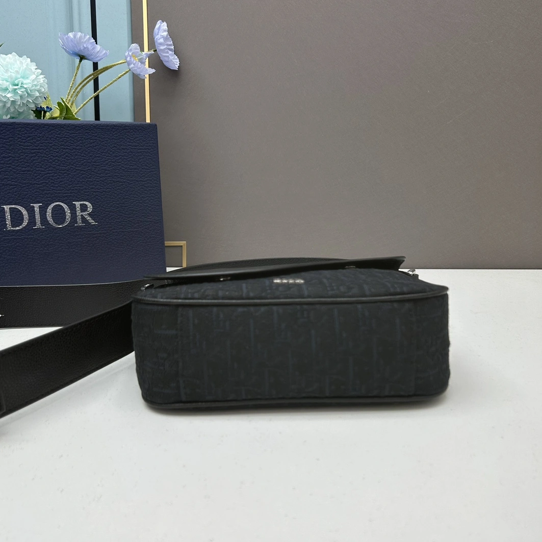 Christian Dior AAA Man Messenger Bags HighQuality 2975 - Image 5