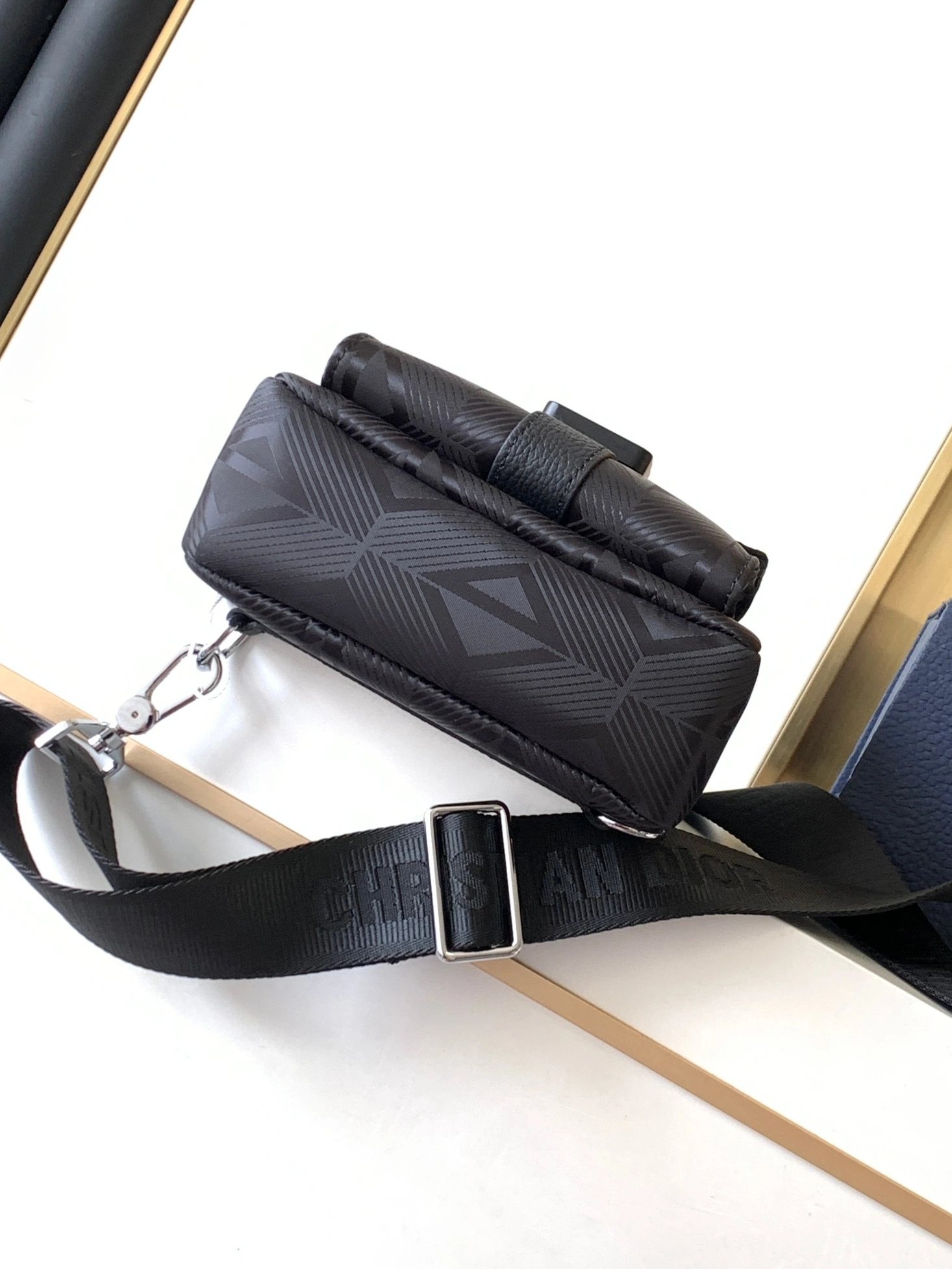 Christian Dior AAA Man Messenger Bags SportInspired 9943 - Image 4