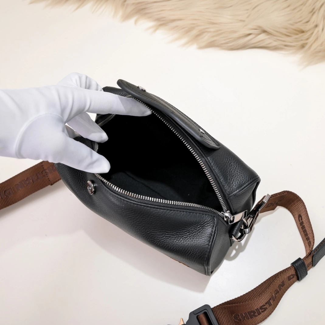 Christian Dior AAA Man Messenger Bags WellDesigned 4847 - Image 7