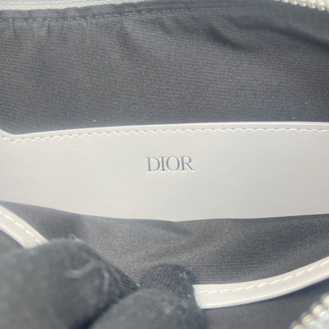 Christian Dior AAA Man Wallets Modern 532 - Image 7