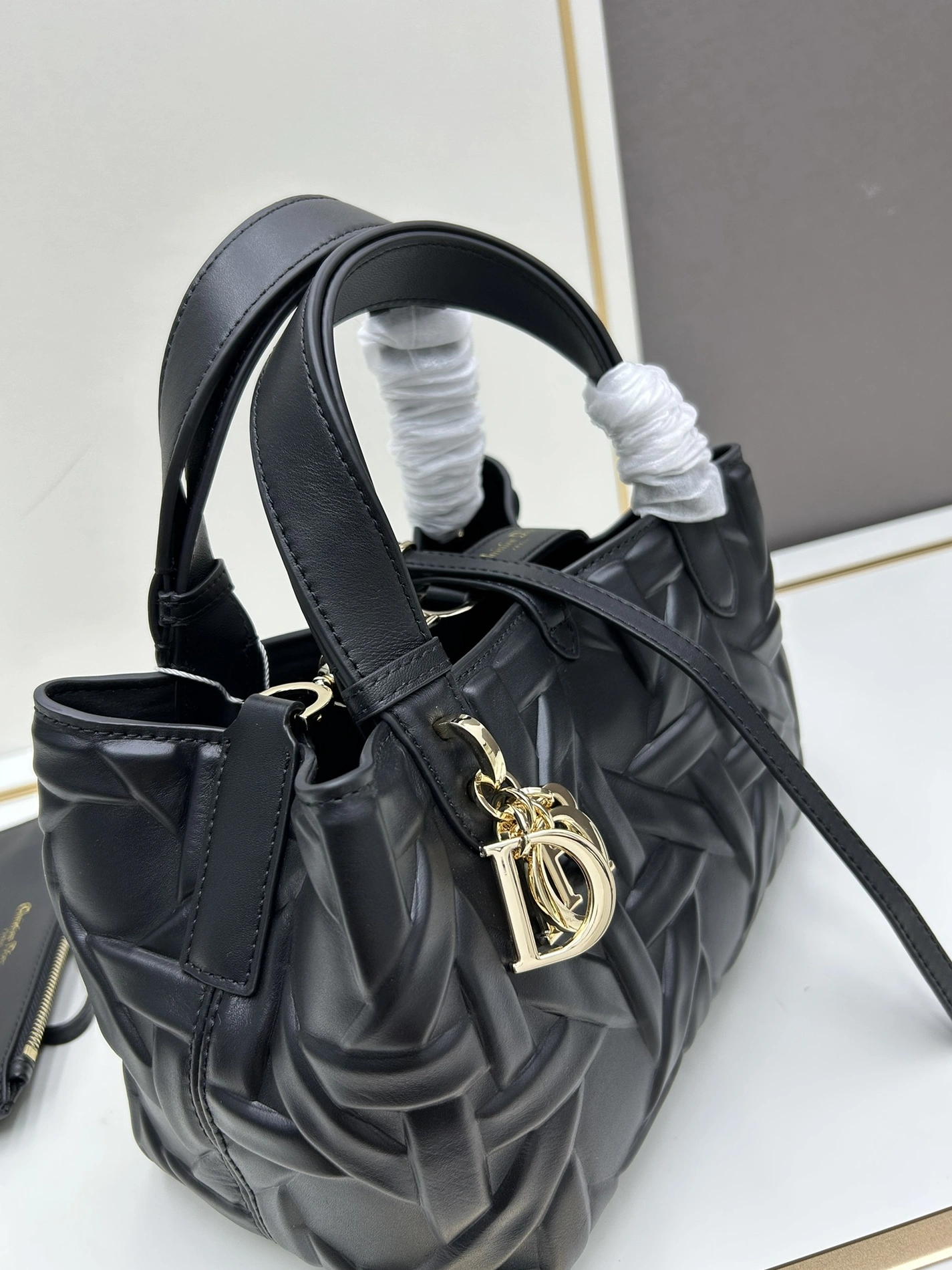 Christian Dior AAA Quality Handbags For Women Sophisticated 1685 - Image 4