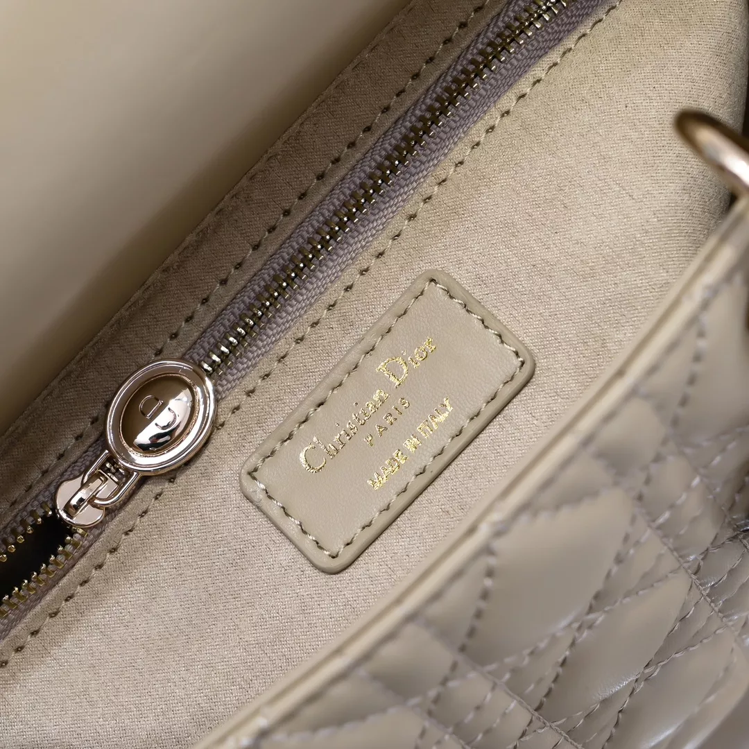 Christian Dior AAA Quality Handbags For Women SportInspired 6734 - Image 7