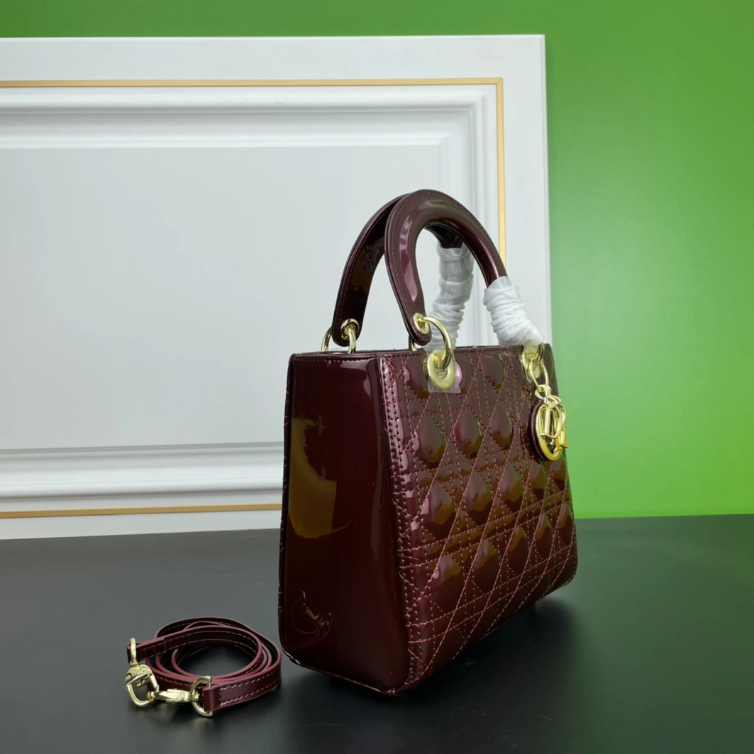 Christian Dior AAA Quality Handbags For Women Timeless 8591